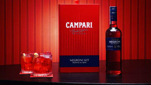 <p>Personalizza il Kit Campari Negroni</p>